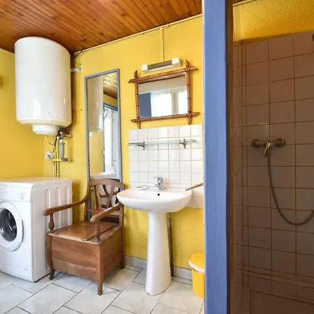 Comfortable Holiday Near Sea In